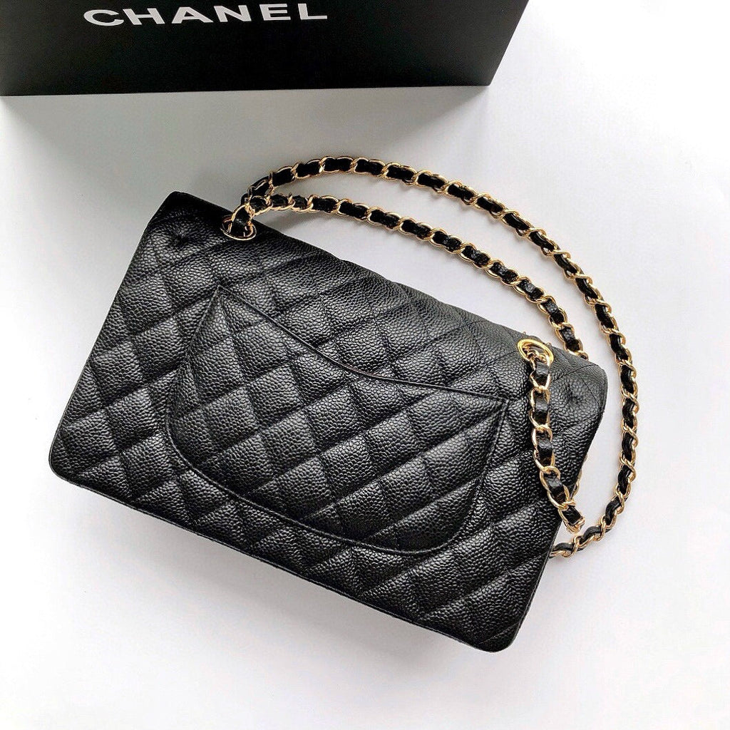 FLAP BAG 25 IN BLACK CAVIAR LEATHER GOLD HARDWARE