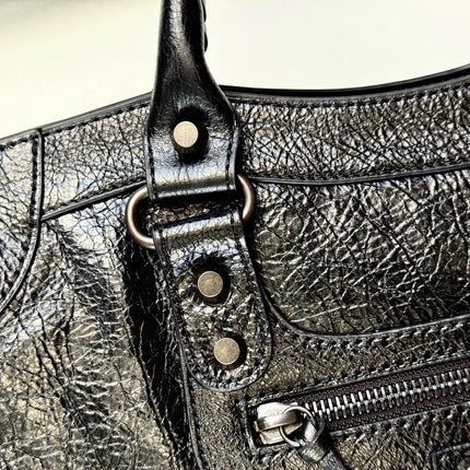 MINI 24 LE CITY BAG IN BLACK LEATHER
