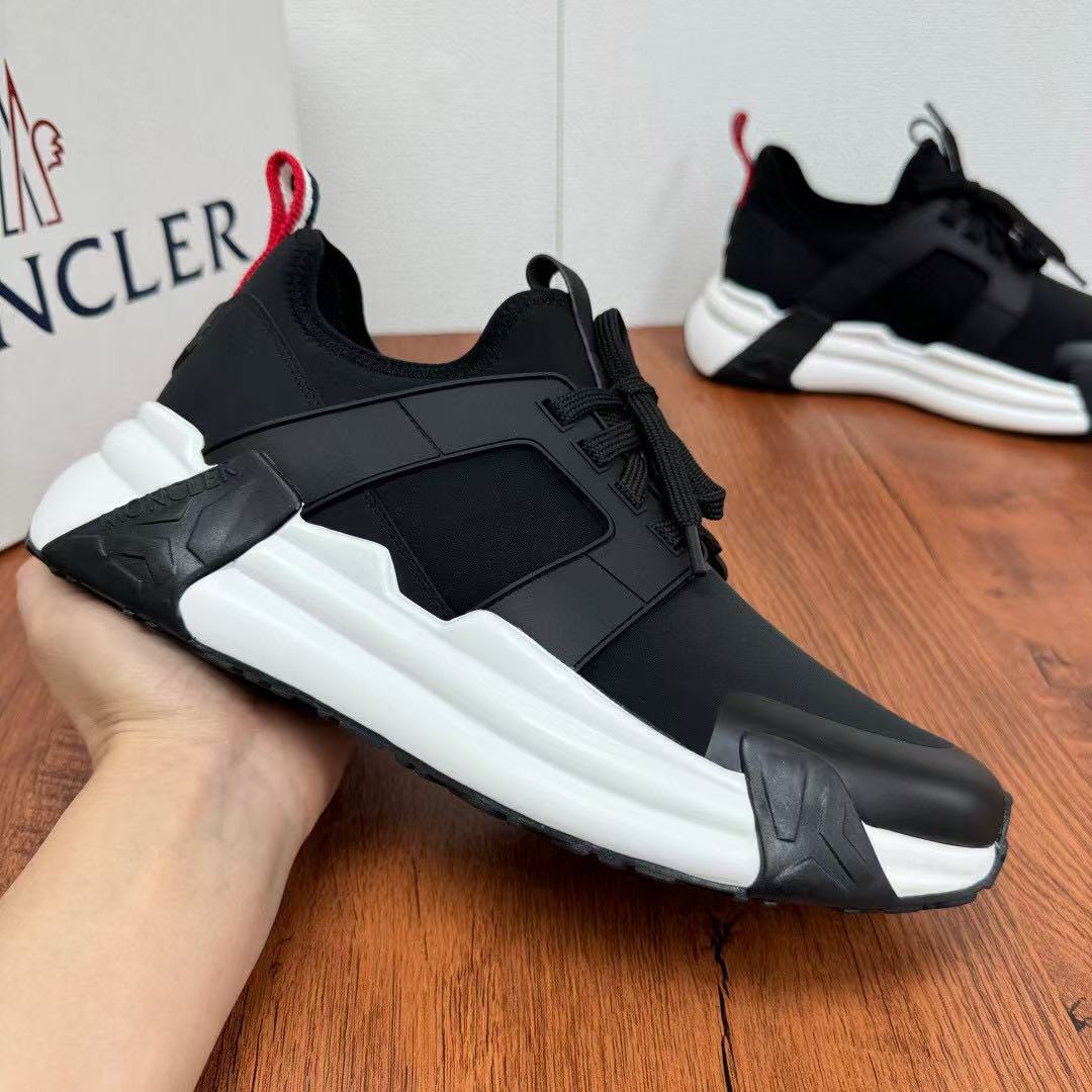 MCLER LUNAROVE SNEAKER IN BLACK