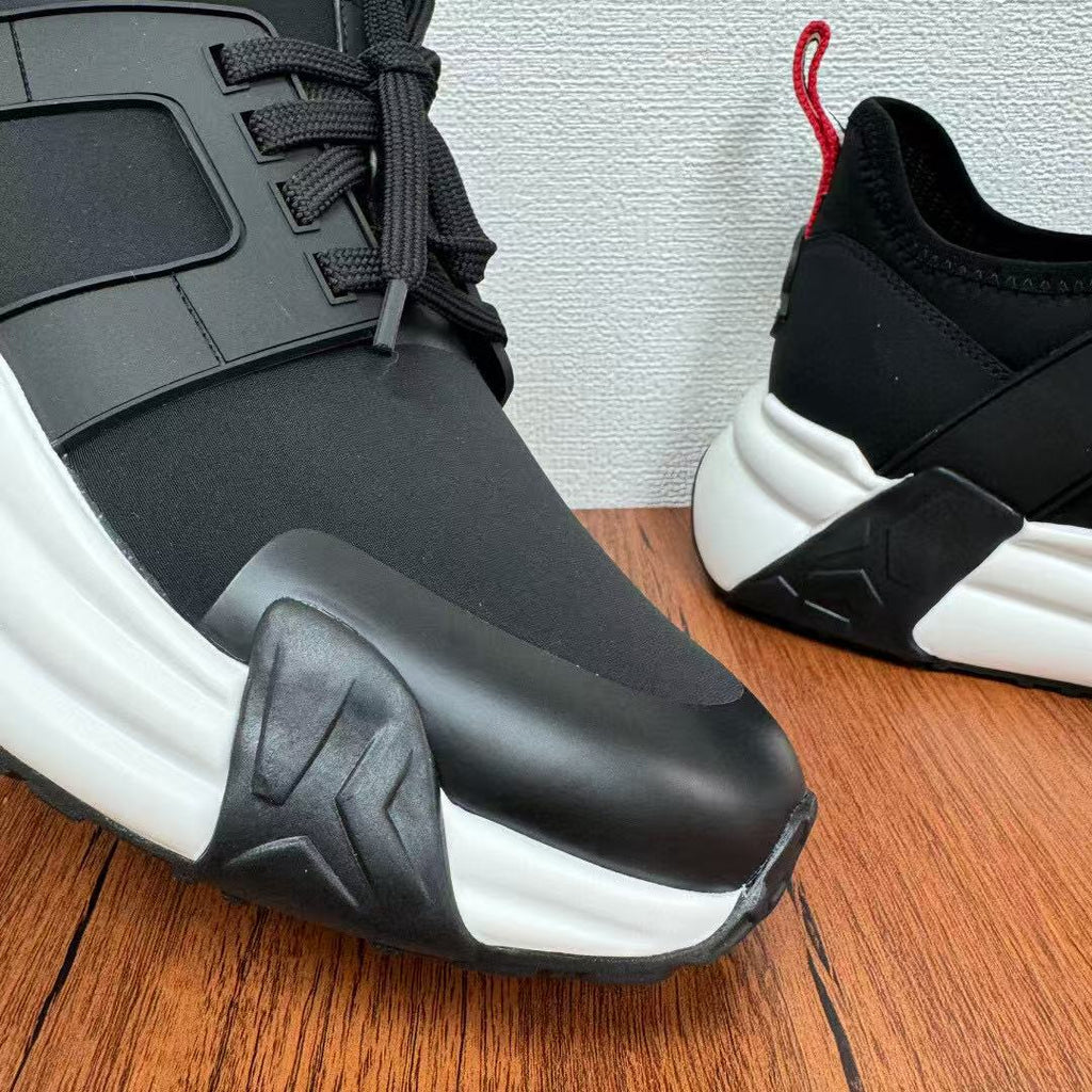 MCLER LUNAROVE SNEAKER IN BLACK
