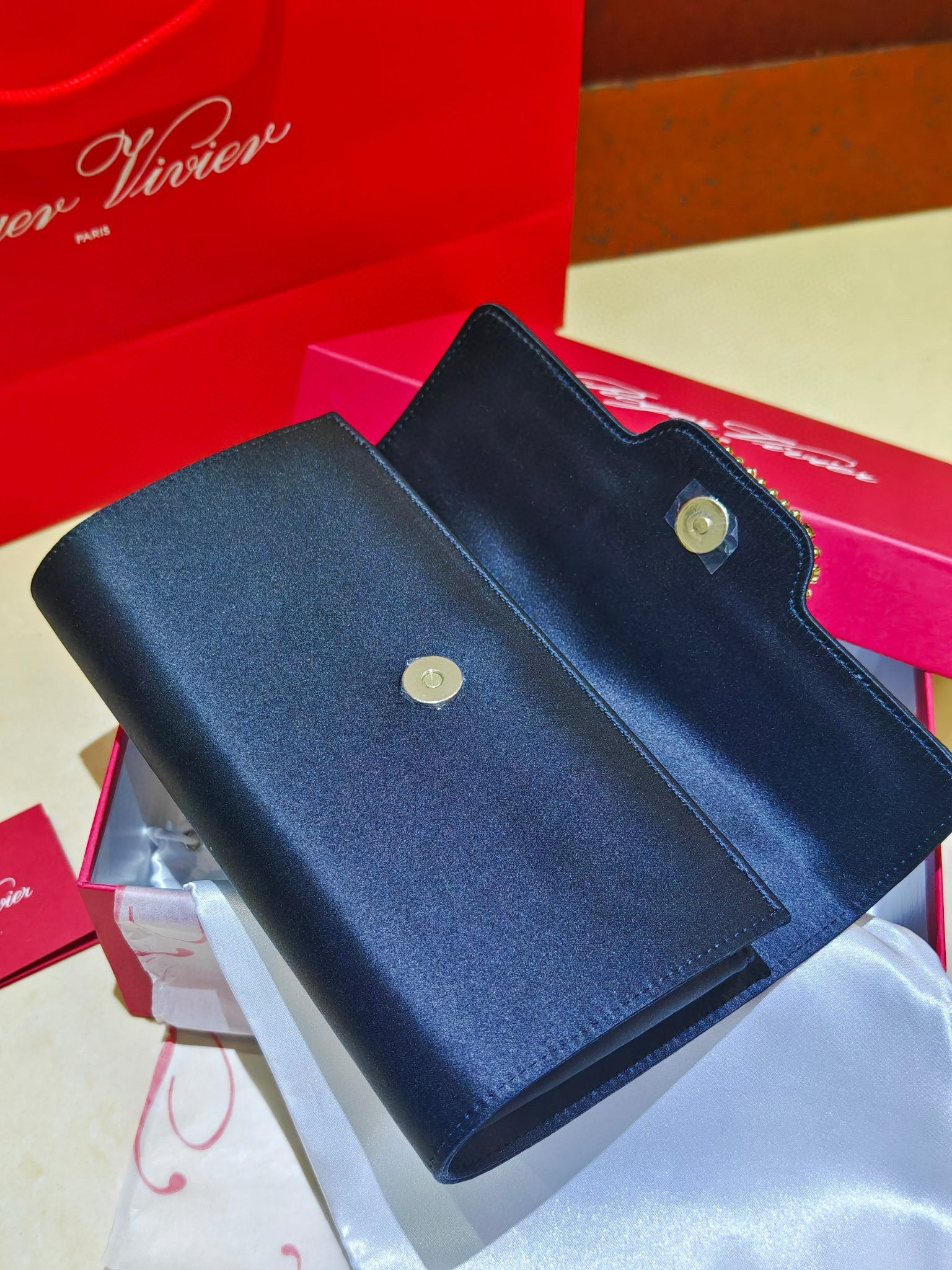 CHOC STRASS CLUTCH 24 IN BLACK SATIN
