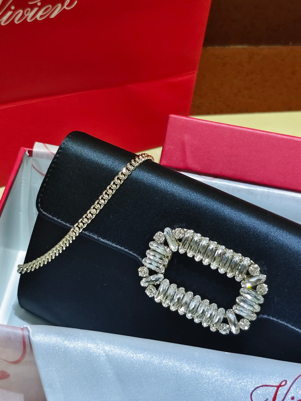 CHOC STRASS CLUTCH 24 IN BLACK SATIN