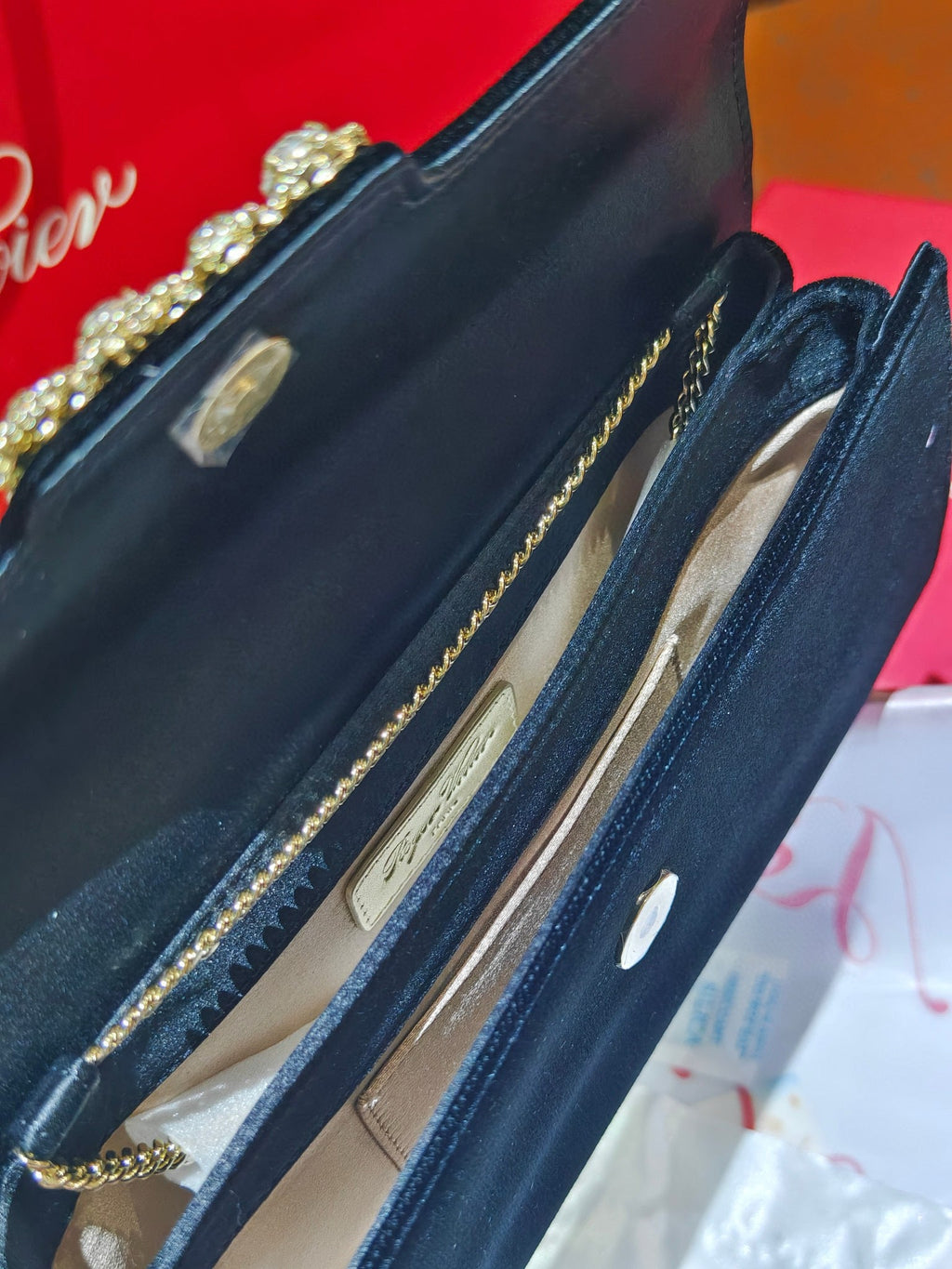 EFFLORESCENCE CLUTCH 24 IN BLACK VELVET