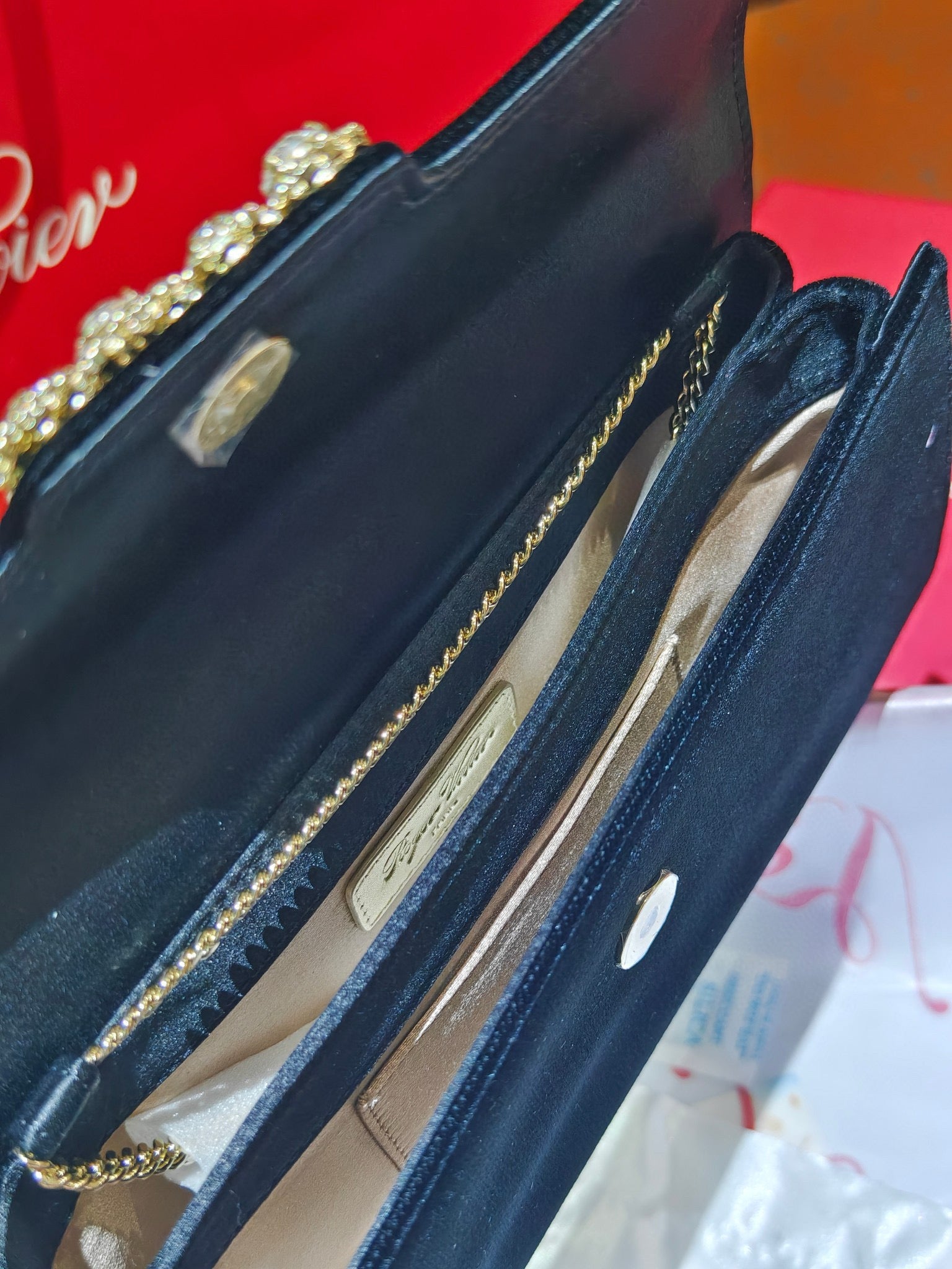 EFFLORESCENCE CLUTCH 24 IN BLACK VELVET