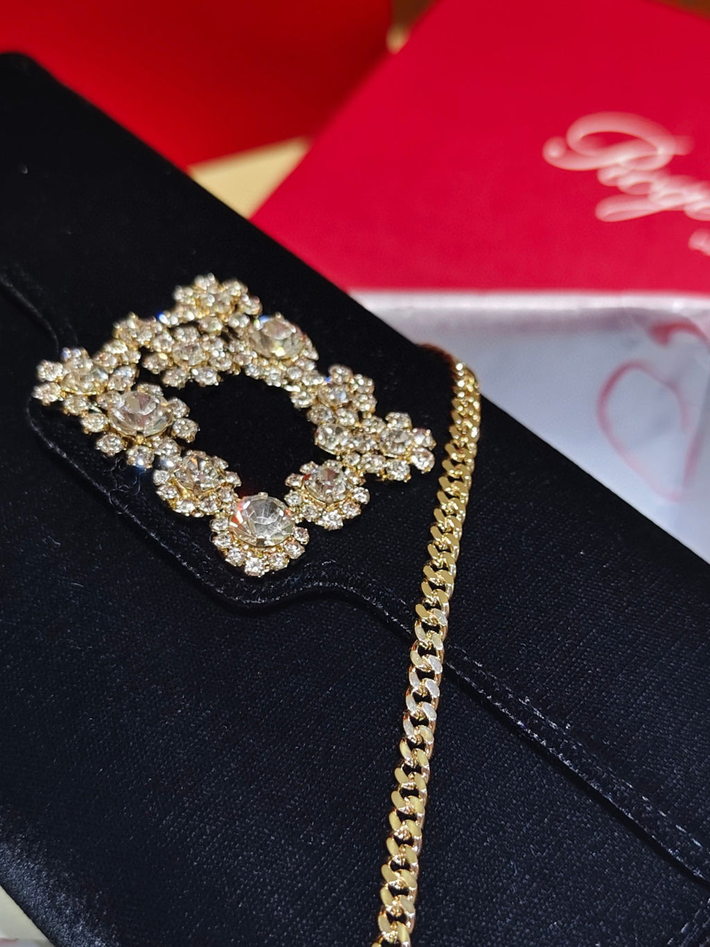 EFFLORESCENCE CLUTCH 24 IN BLACK VELVET