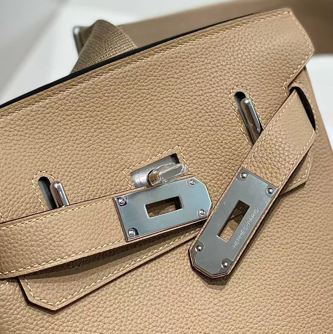 HAC À DOS PM BACKPACK IN LIGHT BROWN TOGO CALFSKIN