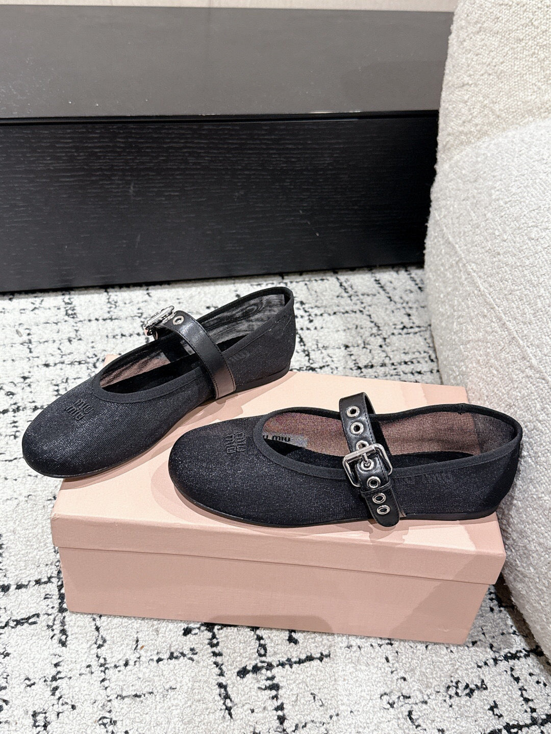 MM BALLET FLATS IN BLACK MESH AND LEATHER
