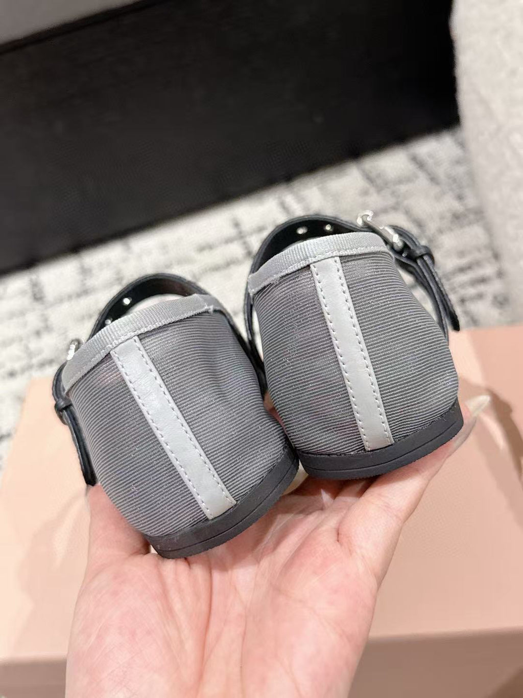 MM BALLET FLATS IN GREY MESH AND LEATHER