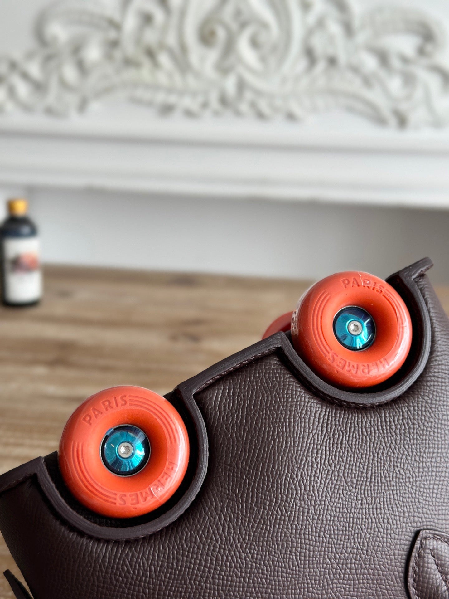 MINI BODIE ON WHEELS 20 IN DARK BROWN EPSOM LEATHER