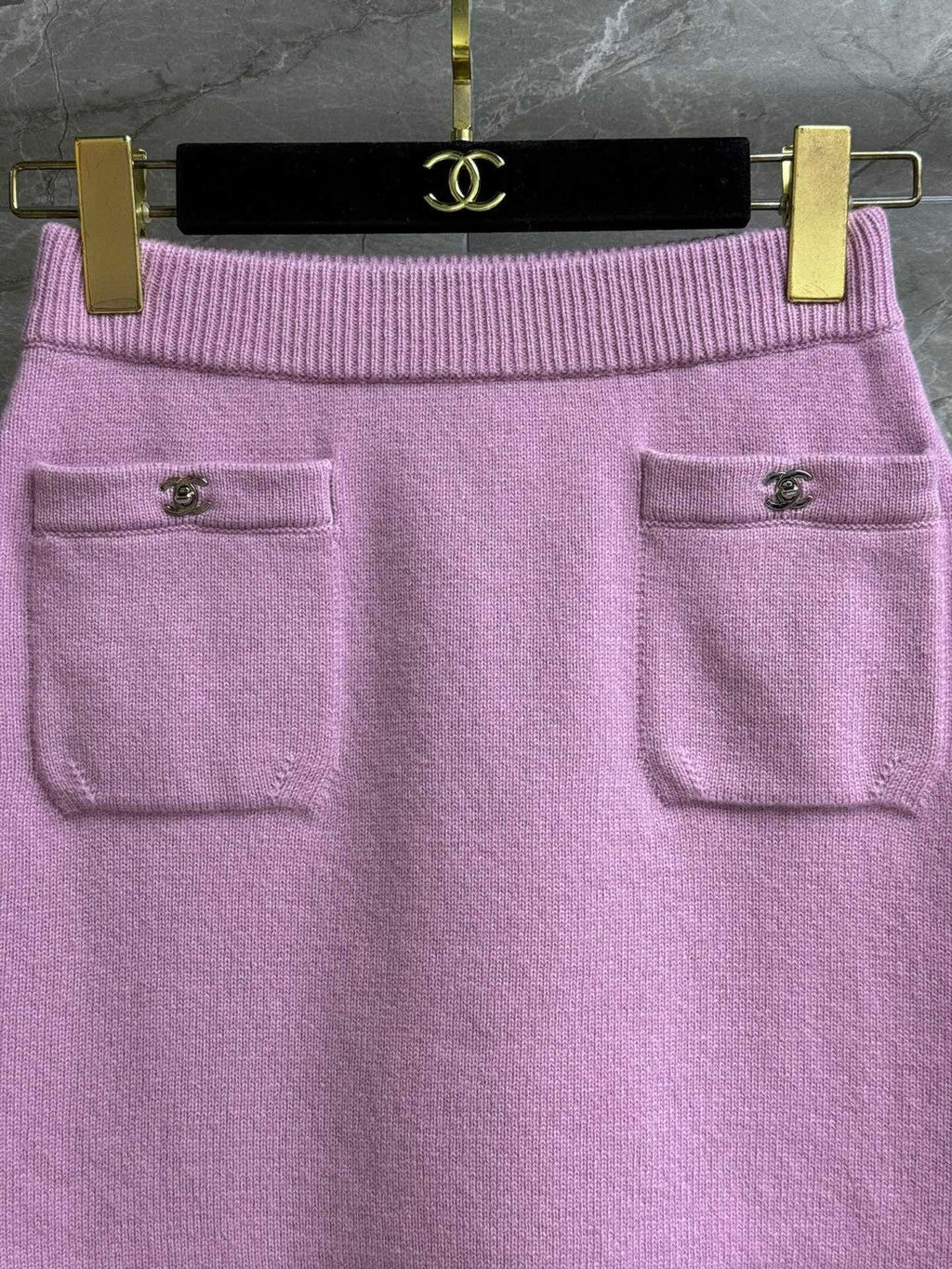 CC ICONIC SKIRT IN PINK WOOL KNIT WITH FRONT POCKETS