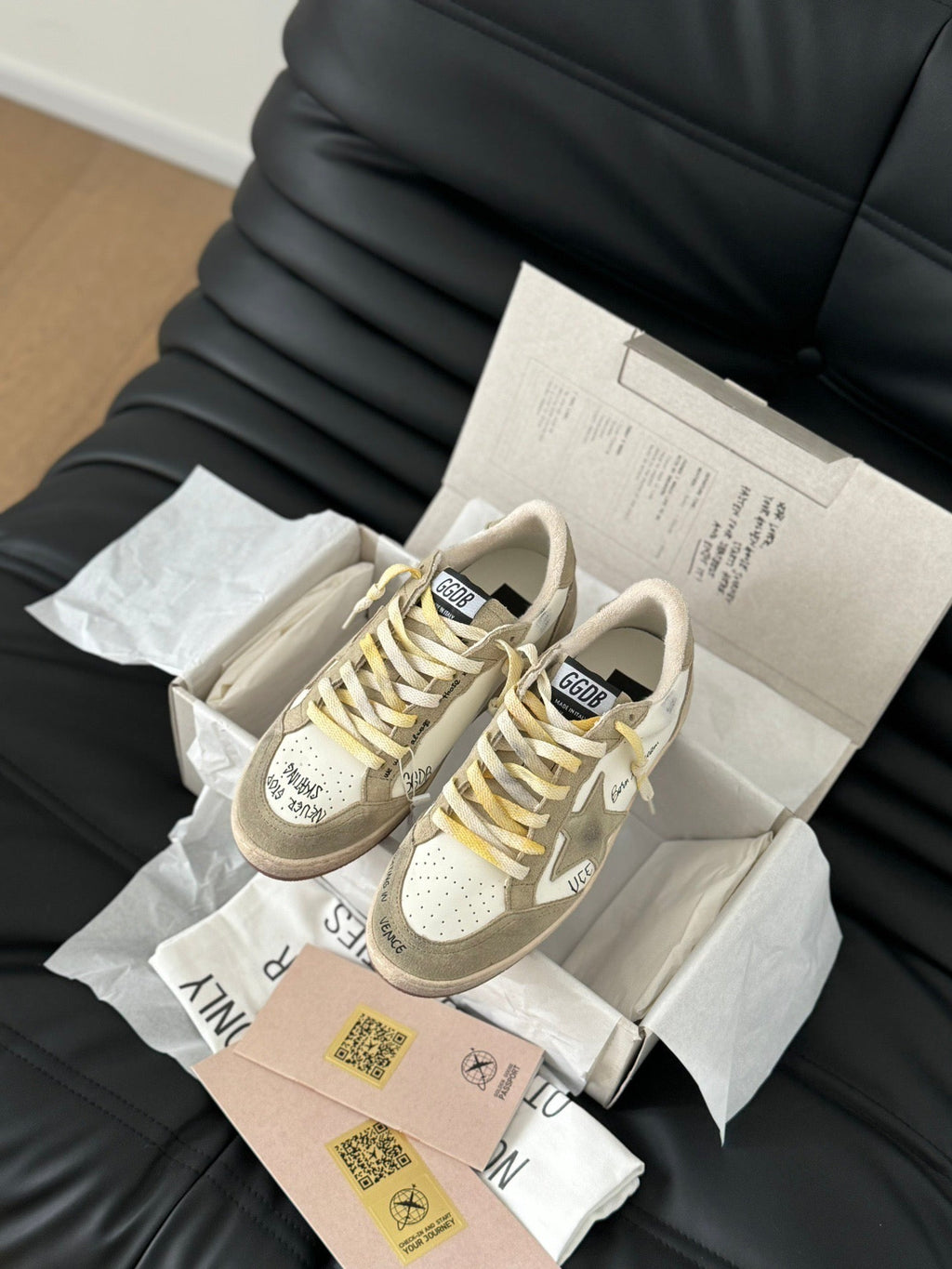 VINTAGE BALLSTAR SNEAKERS IN WHITE AND GREY CALFSKIN AND SUEDE