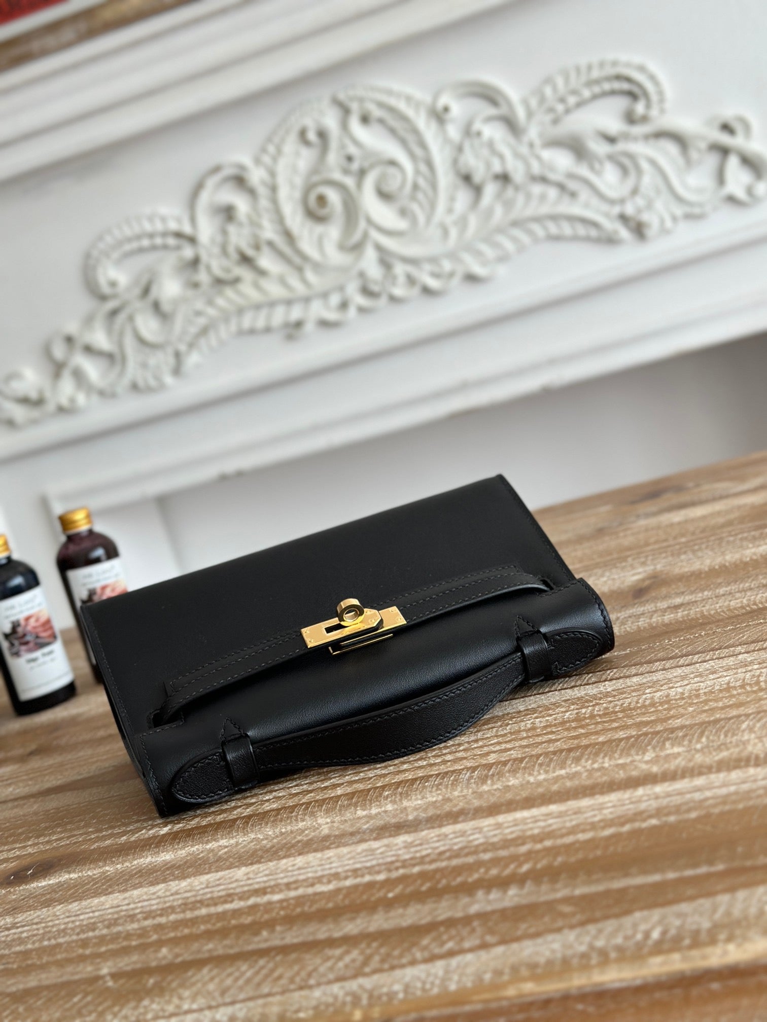HM KELLY POCHETTE 22 IN BLACK CALFSKIN GOLD HARDWARE