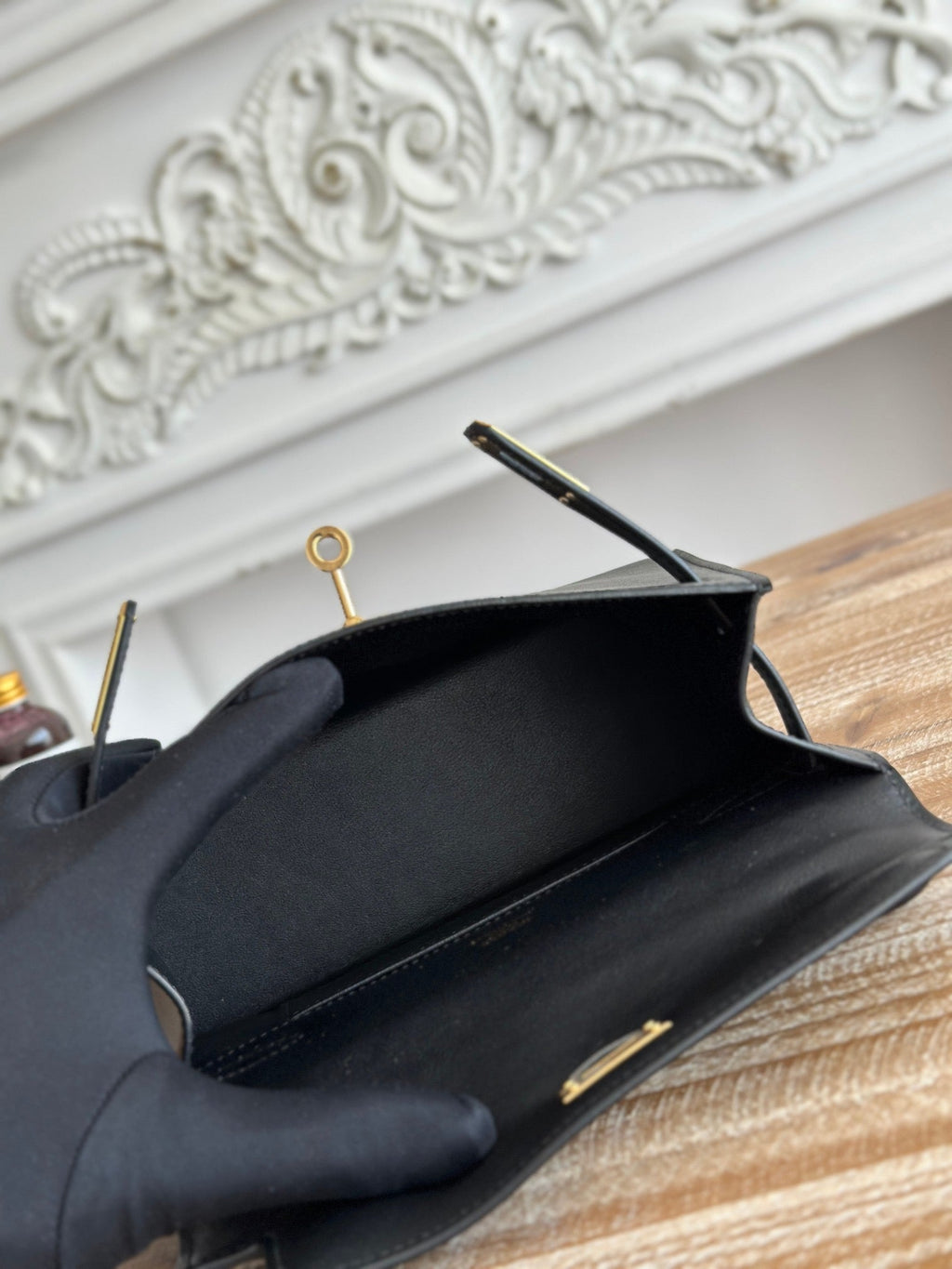 HM KELLY POCHETTE 22 IN BLACK CALFSKIN GOLD HARDWARE