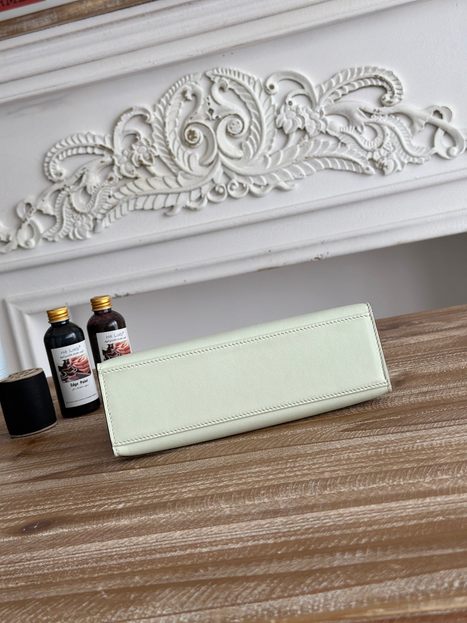 HM KELLY POCHETTE 22 IN LIGHT GREEN CALFSKIN GOLD HARDWARE
