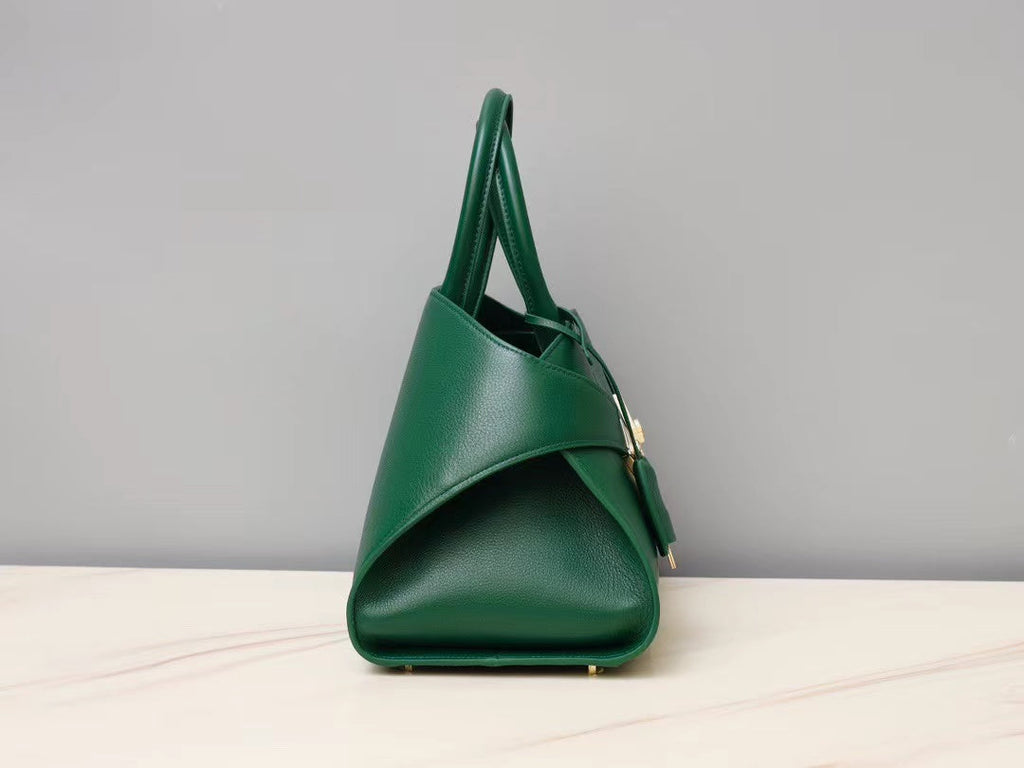 FERR STUDIO BAG 22 IN GREEN CALFSKIN GOLD-TONE HARDWARE