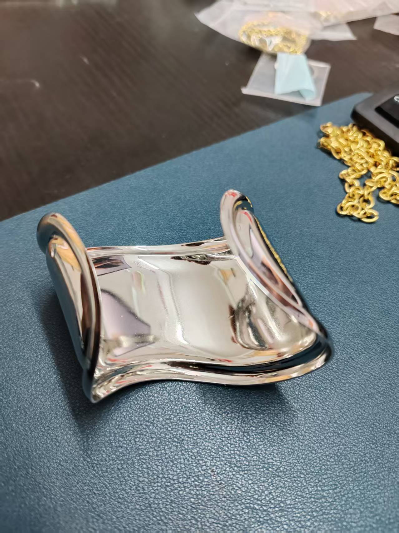 KLEINER BONE CUFF IN SILBER