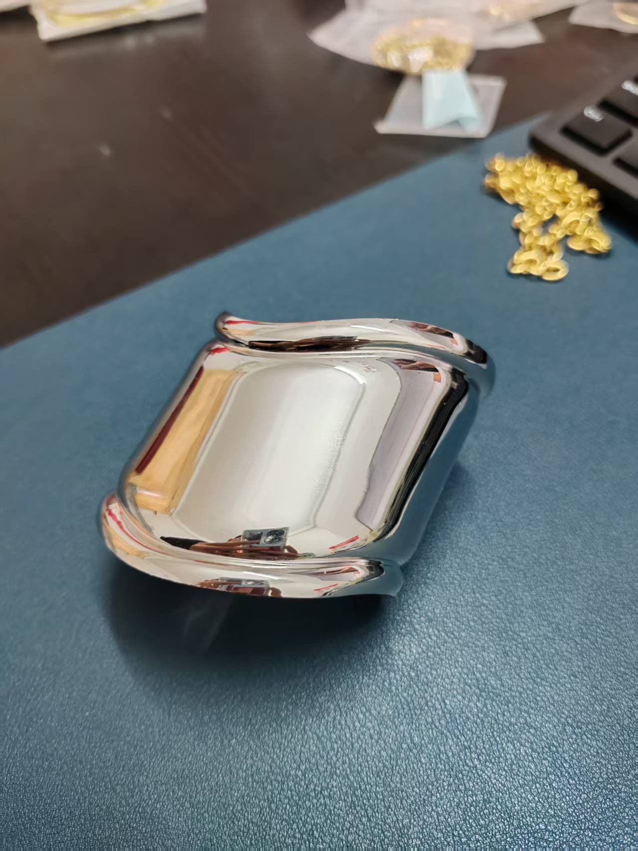 KLEINER BONE CUFF IN SILBER