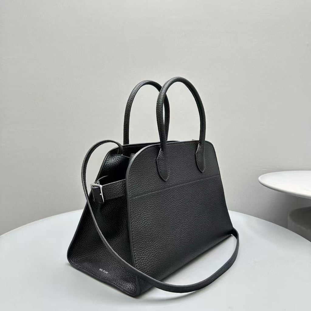 MINIMALIST STRUCTURED SILHOUETTE HANDBAG IN BLACK CALFSKIN