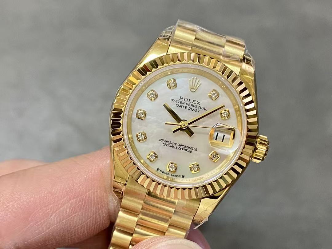 OYSTER PERPETUAL DATEJUST WATCH 28MM IN GOLD AND WHITE