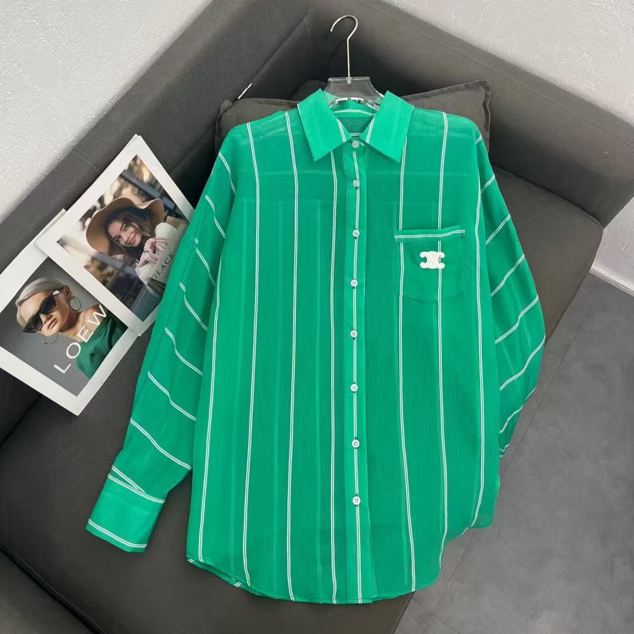CELINE TRIOMPHE EMBROIDERED T-SHIRT IN GREEN COTTON