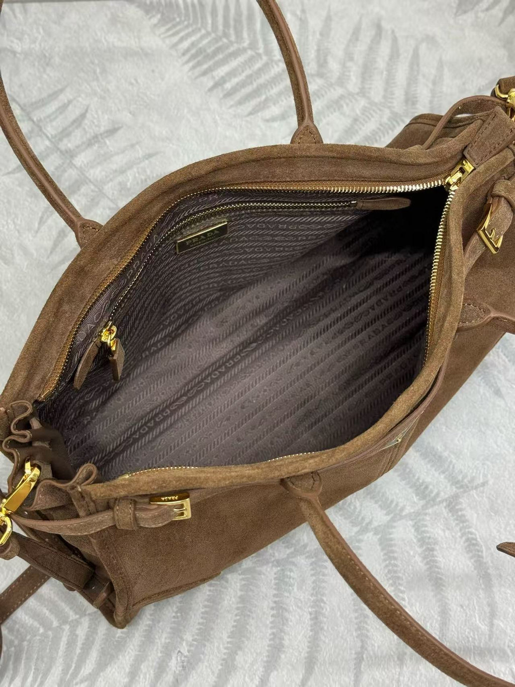 TOTE BAG WITH BELT 38 IN CHOCOLATE BROWN SUEDE GOLD HARDWARE