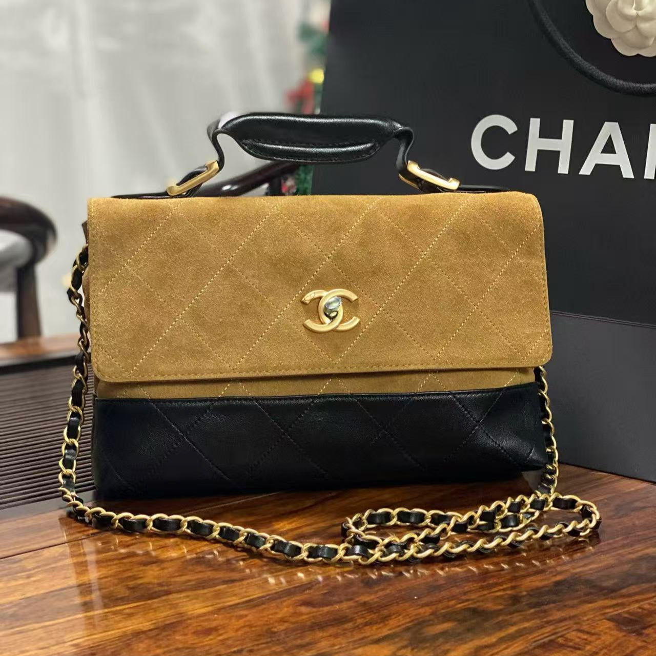 CC SHOULDER BAG 29 IN BLACK AND BROWN SUEDE AND CALFSKIN