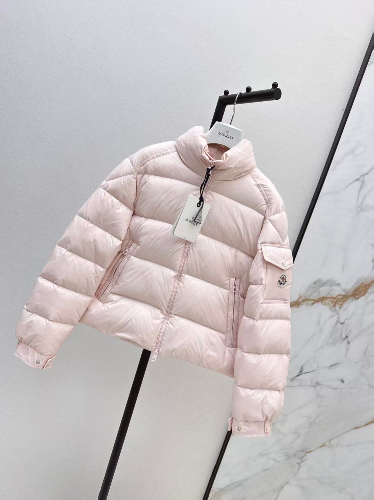 MONCLER PUFFER JACKET IN LIGHT PINK
