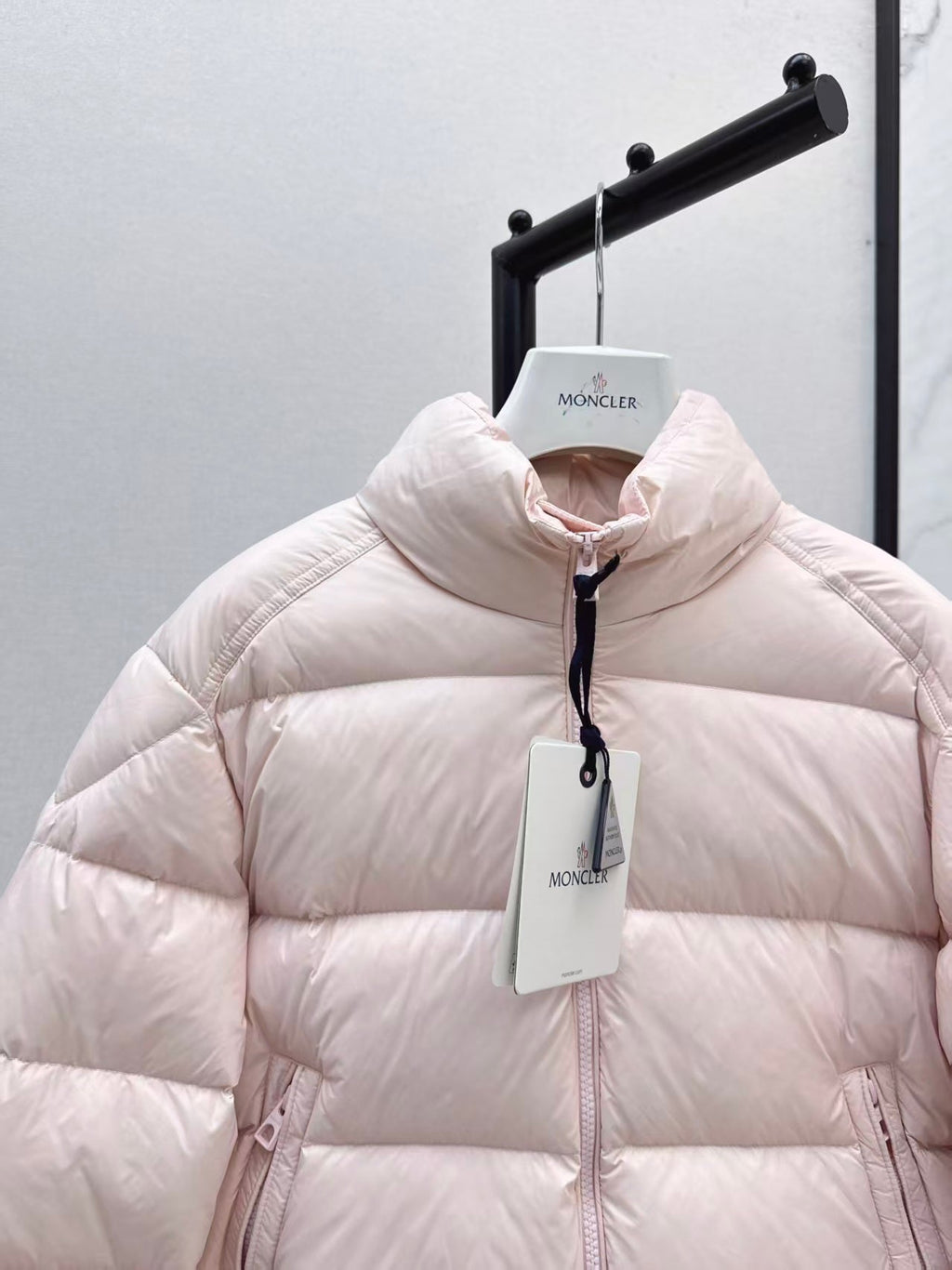 MONCLER PUFFER JACKET IN LIGHT PINK