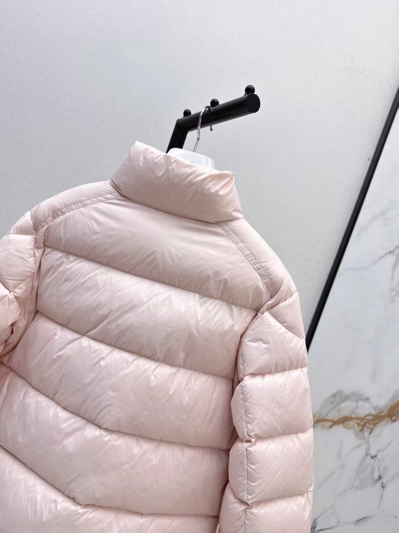 MONCLER PUFFER JACKET IN LIGHT PINK