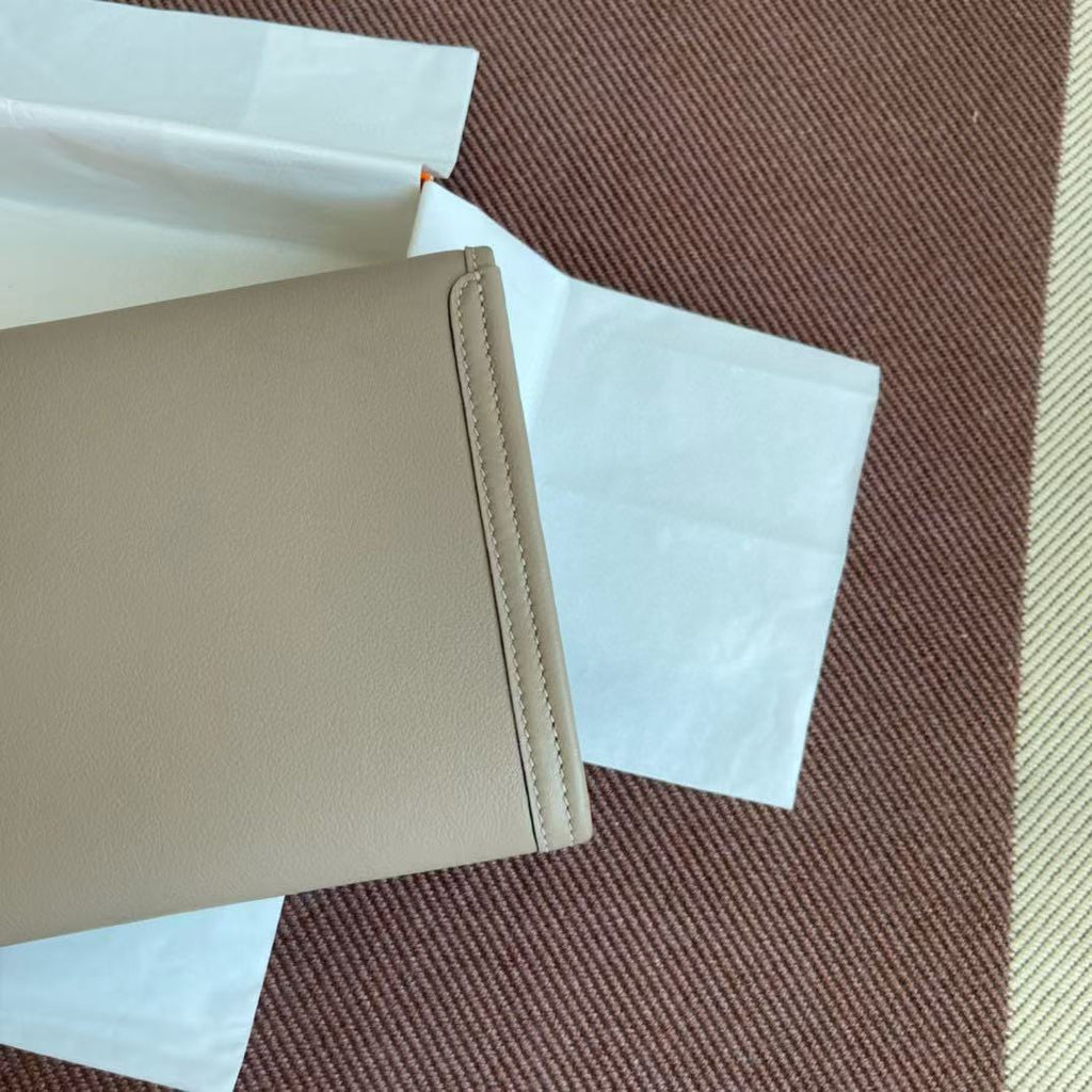 JIGE ELAN 29 CLUTCH IN DARK BEIGE CALFSKIN