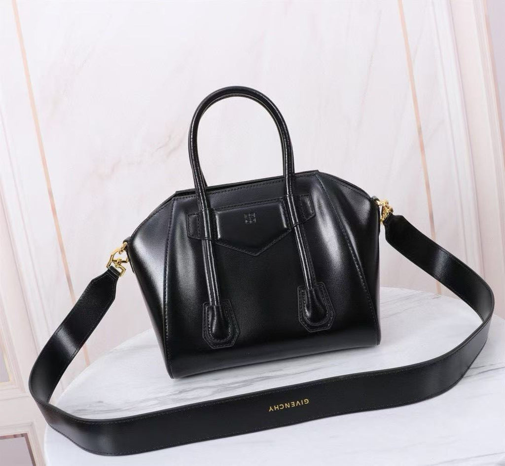 GIVENCHY TOP HANDLE BAG 29 IN BLACK CALFSKIN GOLD HARDWARE