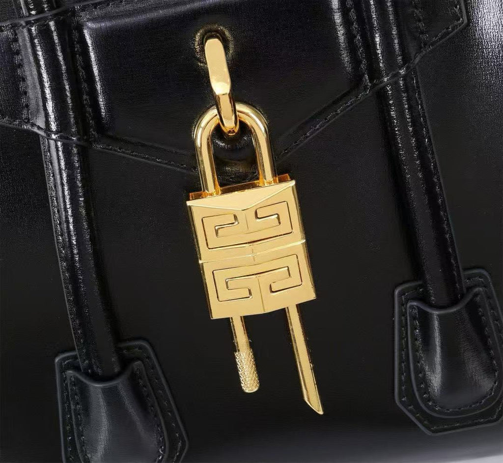 GIVENCHY TOP HANDLE BAG 29 IN BLACK CALFSKIN GOLD HARDWARE