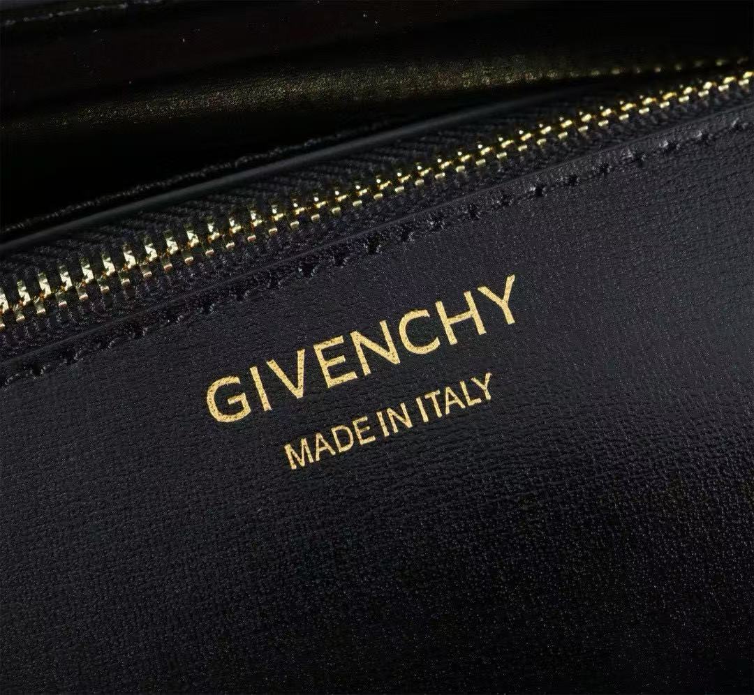 GIVENCHY TOP HANDLE BAG 29 IN BLACK CALFSKIN GOLD HARDWARE
