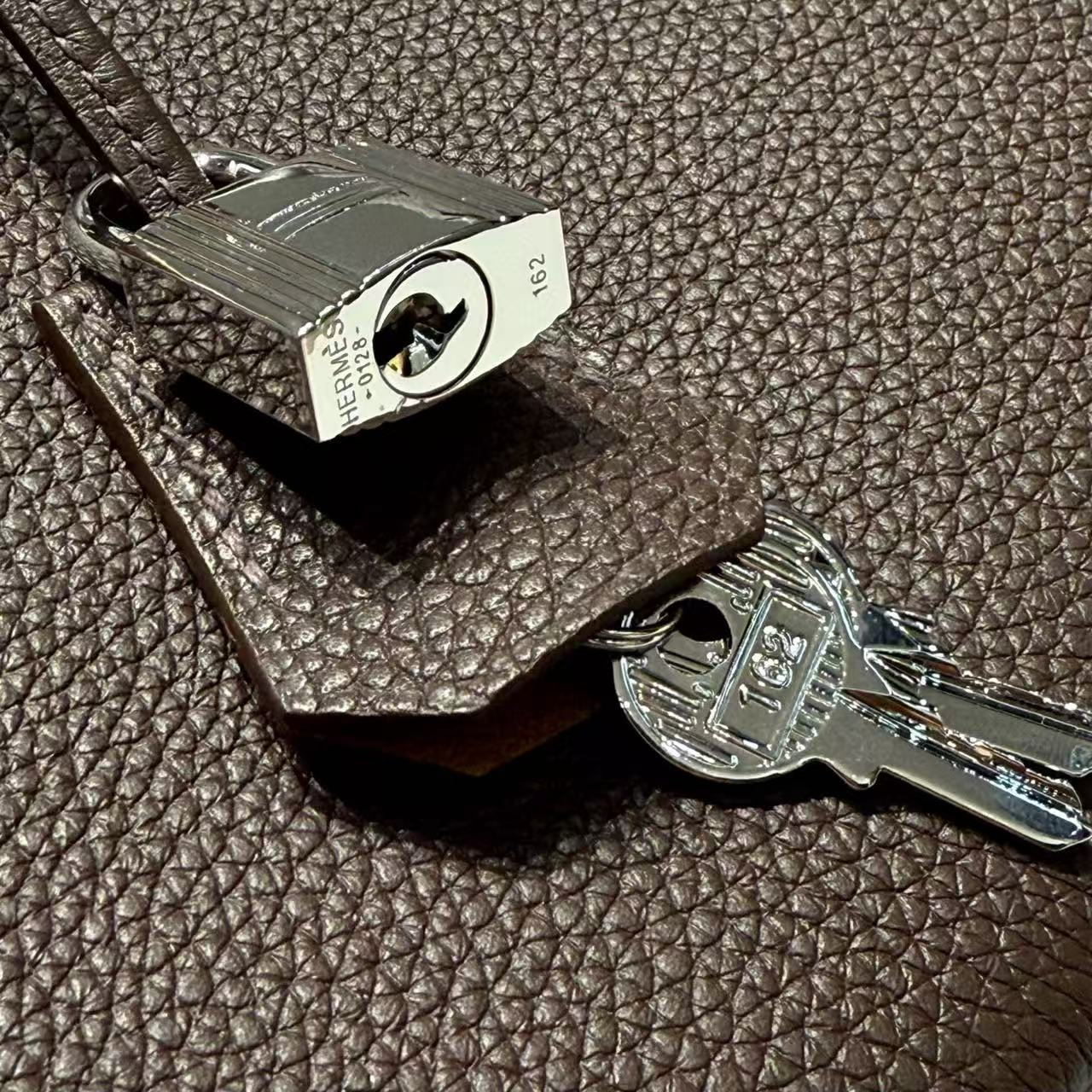 HM BIRKIN 25CM IN CHOCOLATE BROWN TOGO LEATHER SILVER HARDWARE