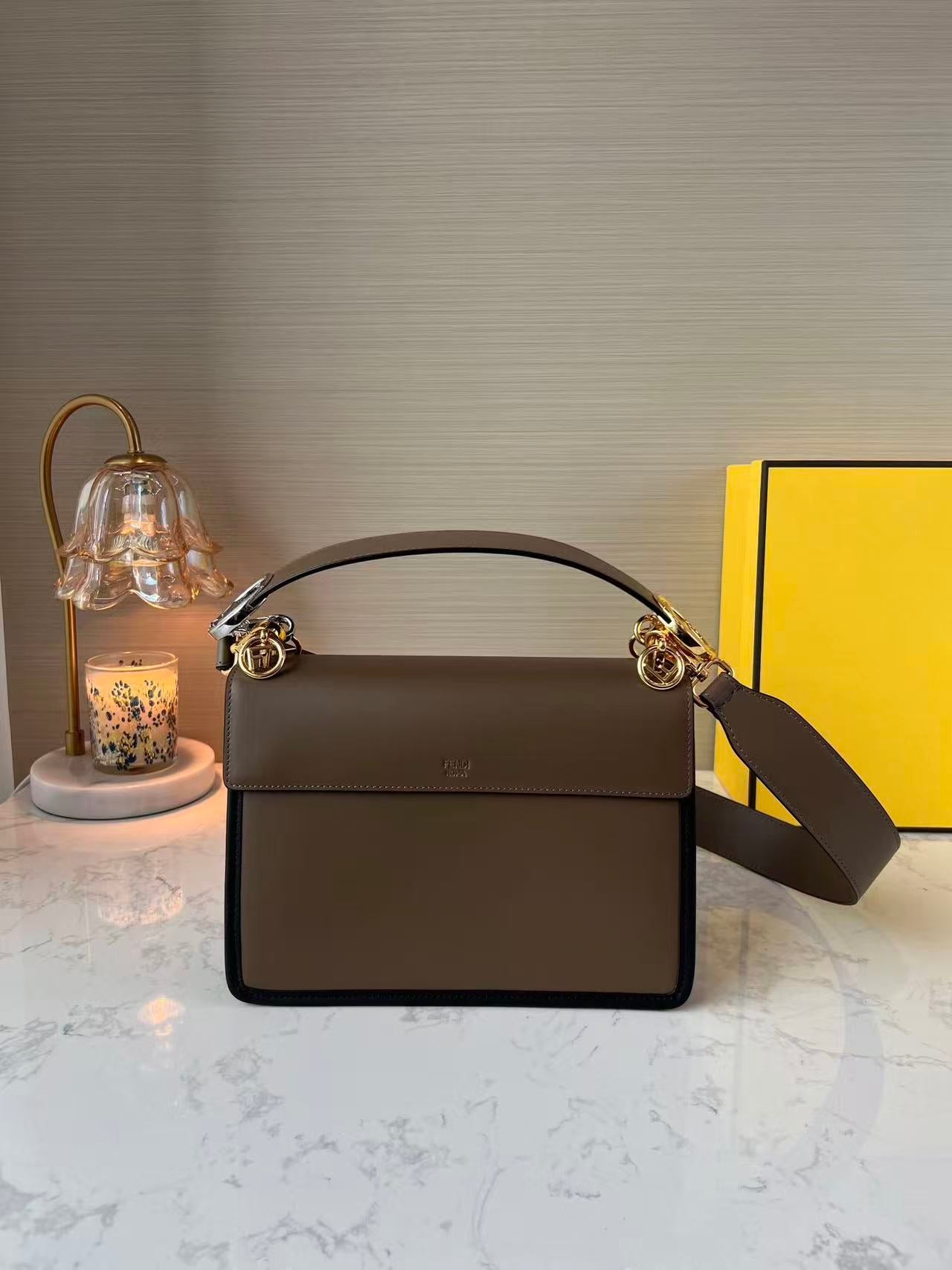 FENDI 25 SHOULDER BAG IN DARK BROWN CALFSKIN TP3