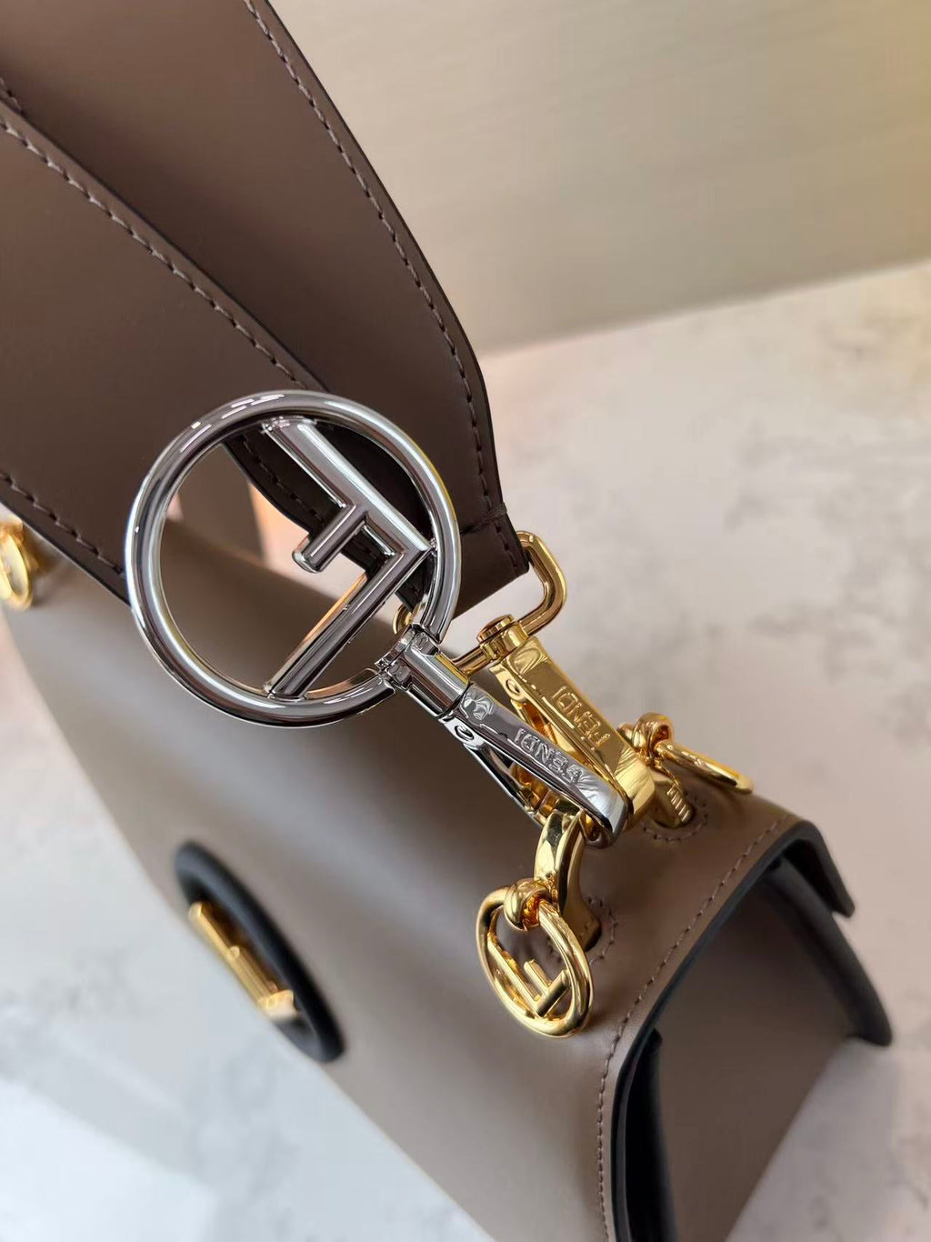 FENDI 25 SHOULDER BAG IN DARK BROWN CALFSKIN TP3