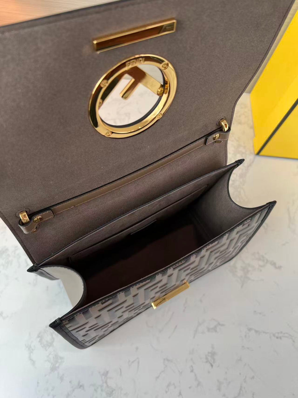 FENDI 25 SHOULDER BAG IN DARK BROWN CALFSKIN TP3