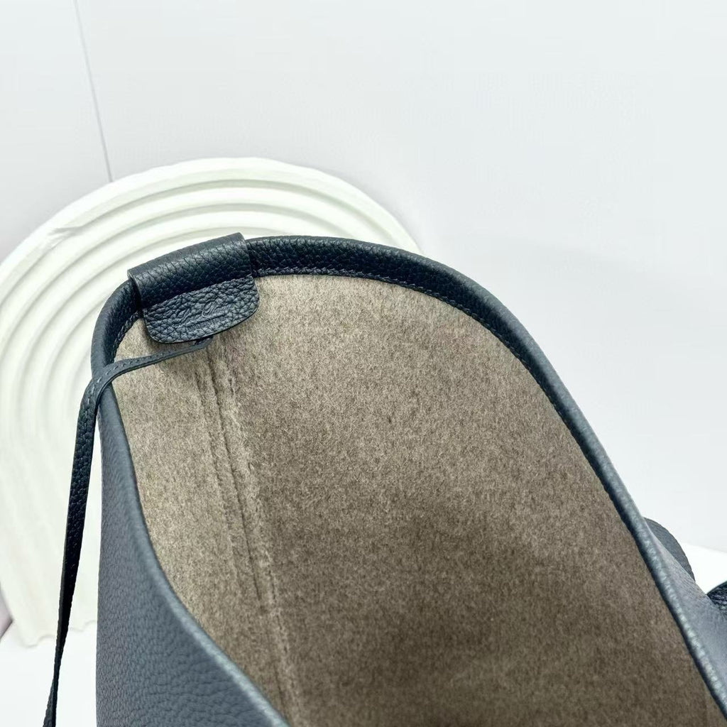 LP GHIERA SHOPPER BAG 40 IN BLACK CALFSKIN