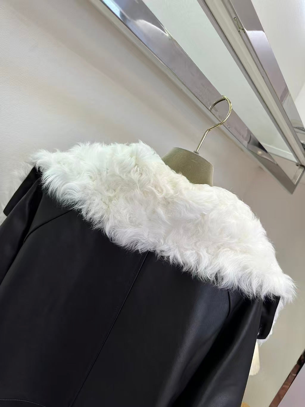 GUCCI LEATHER JACKET WITH WHITE SHEARLING