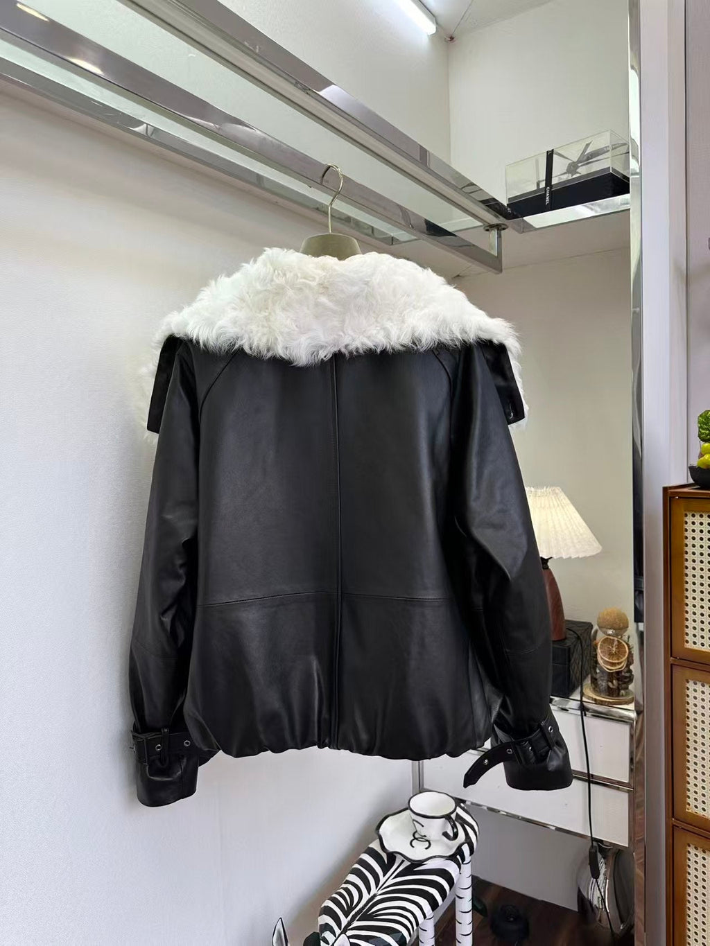 GUCCI LEATHER JACKET WITH WHITE SHEARLING