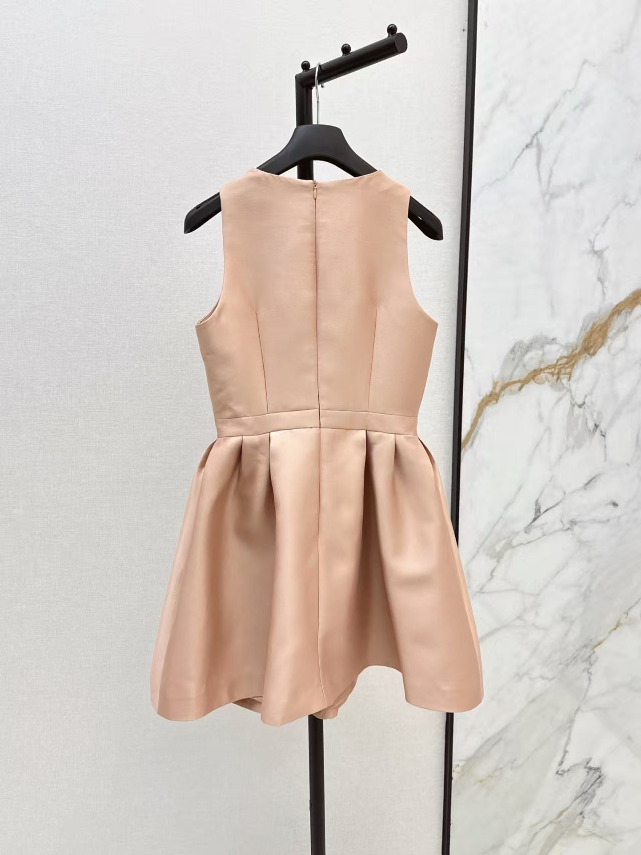 DIOR DRESS IN DARK NUDE
