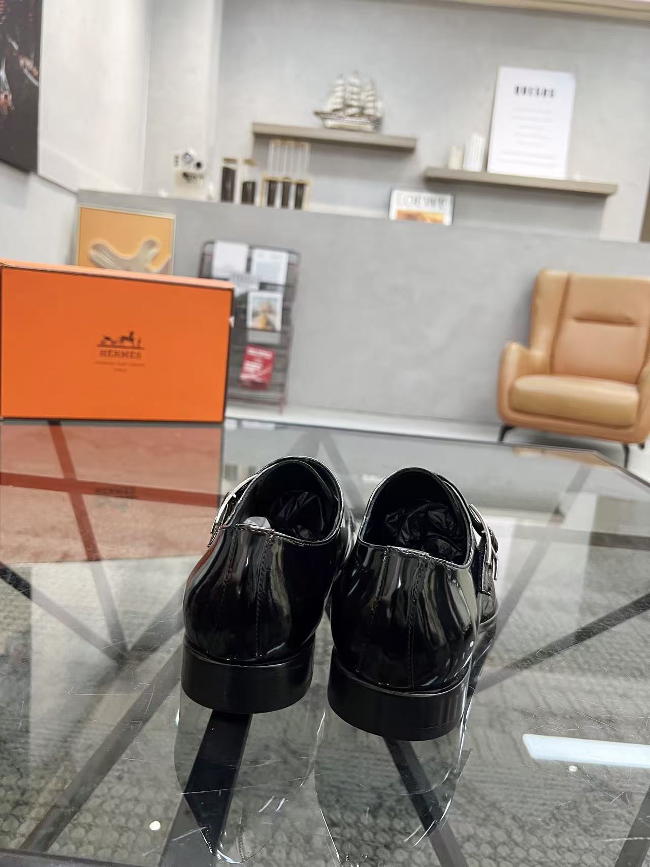 HM MEN LOAFERS IN BLACK CALFSKIN SILVER HARDWARE