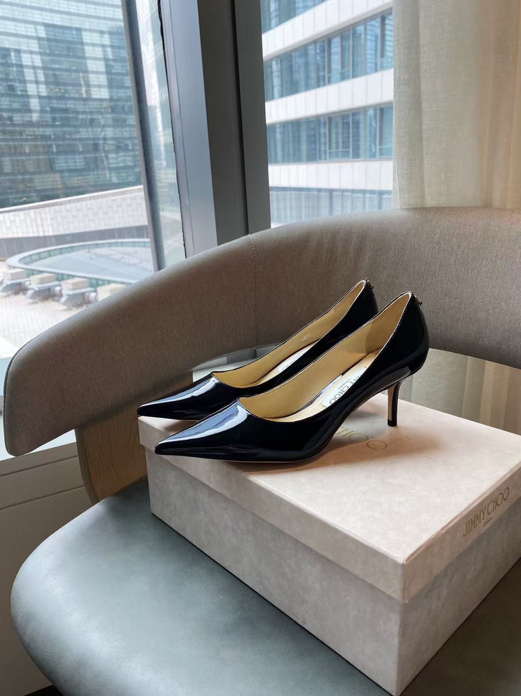 JIMMY HIGH PUMPS IN BLACK CALFSKIN