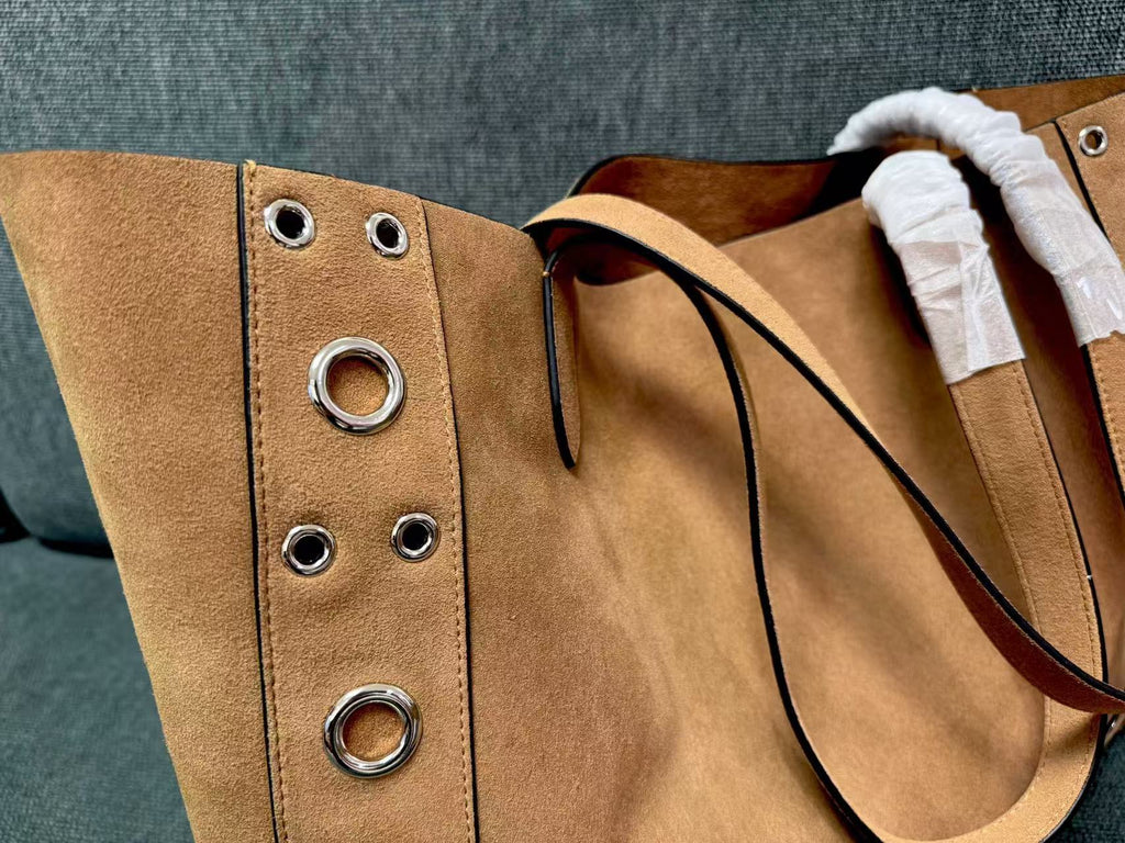 GARAVANI NELLCOTE SHOULDER BAG IN 40 BROWN SUEDE TP3