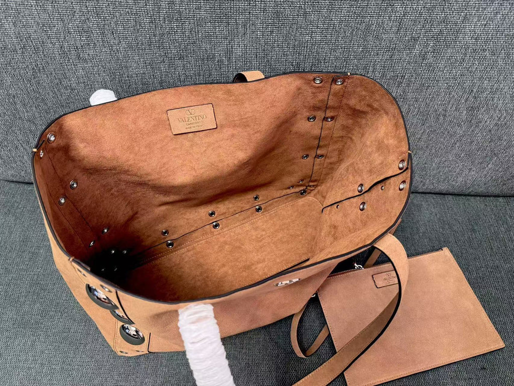 GARAVANI NELLCOTE SHOULDER BAG IN 40 BROWN SUEDE TP3