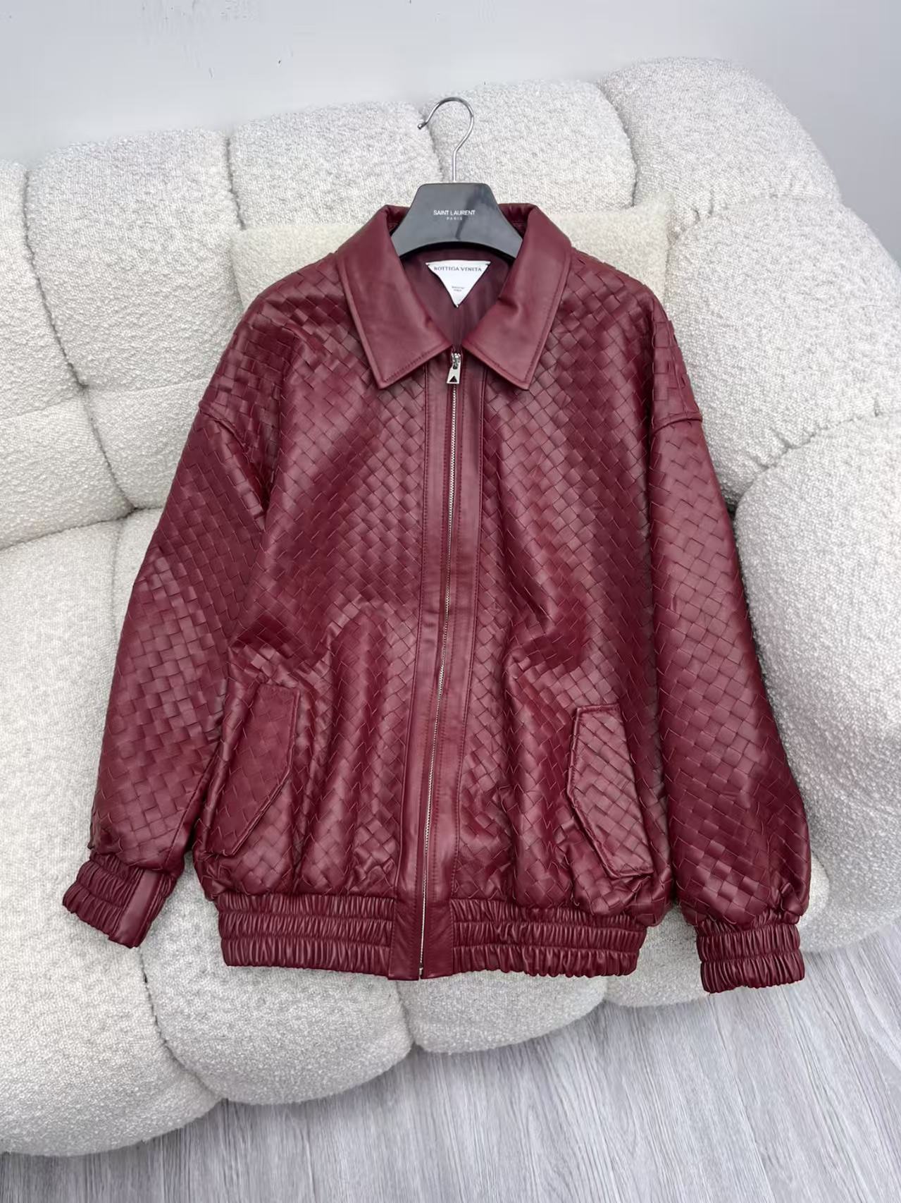 BOTTEGA VENETA JACKET IN BURGUNDY RED LEATHER