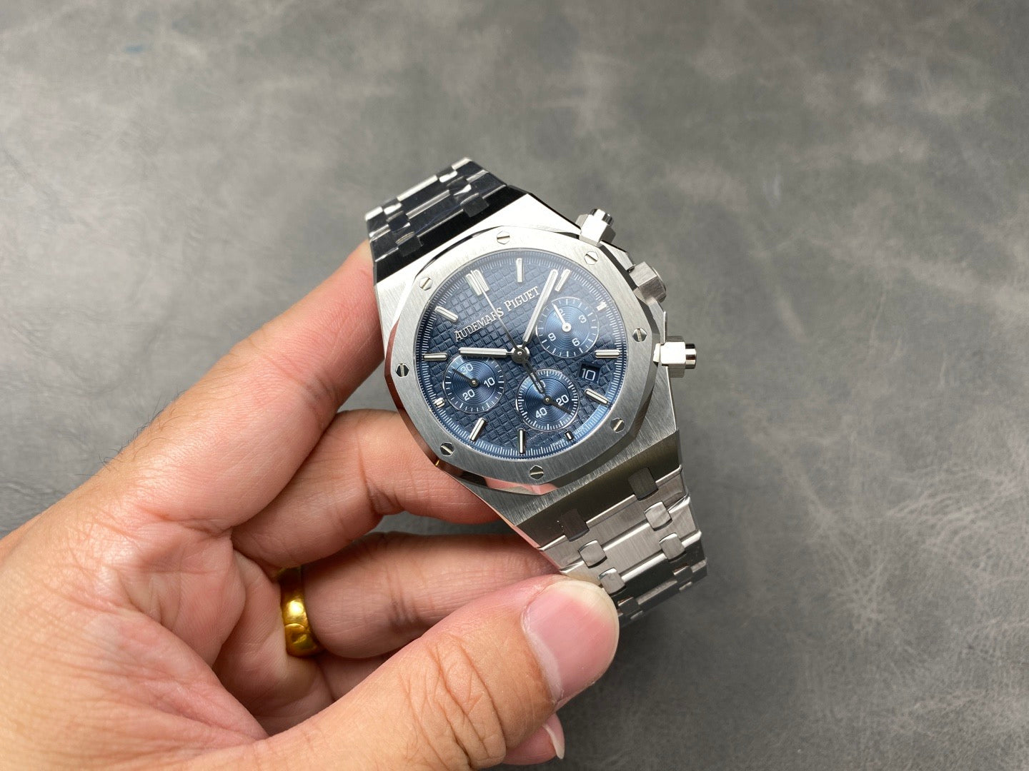 ROYAL OAK CHRONOGRAPH WATCH 41MM
