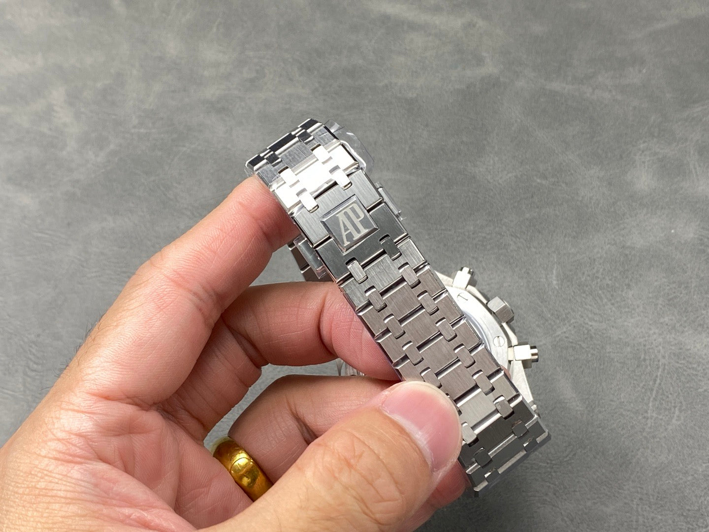 ROYAL OAK CHRONOGRAPH WATCH 41MM