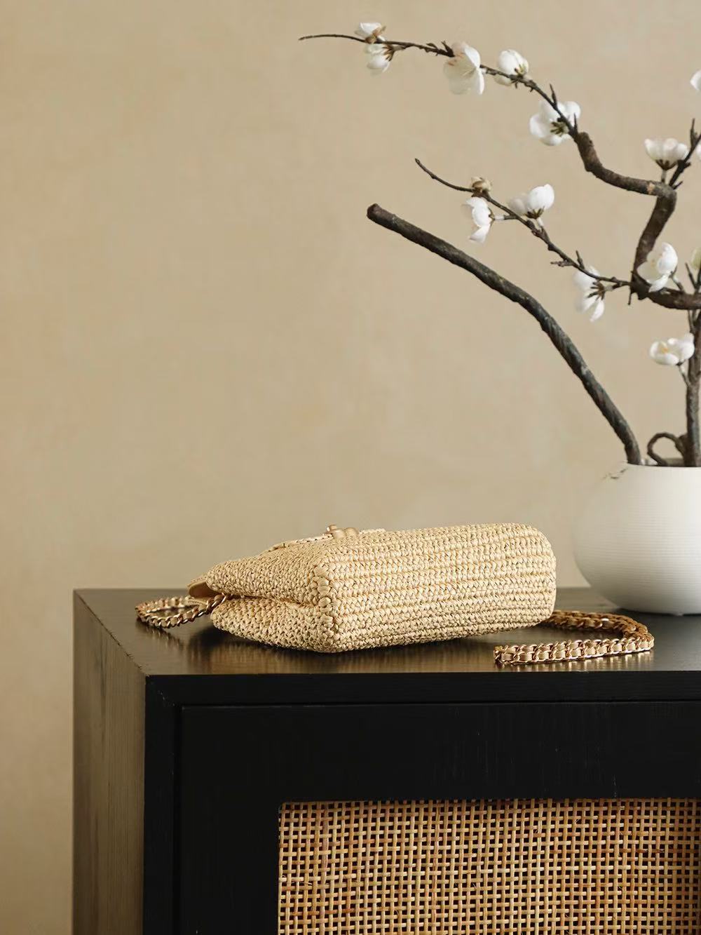 CC KELLY TOP HANDLE BAG 19 IN BEIGE WOVEN RAFFIA