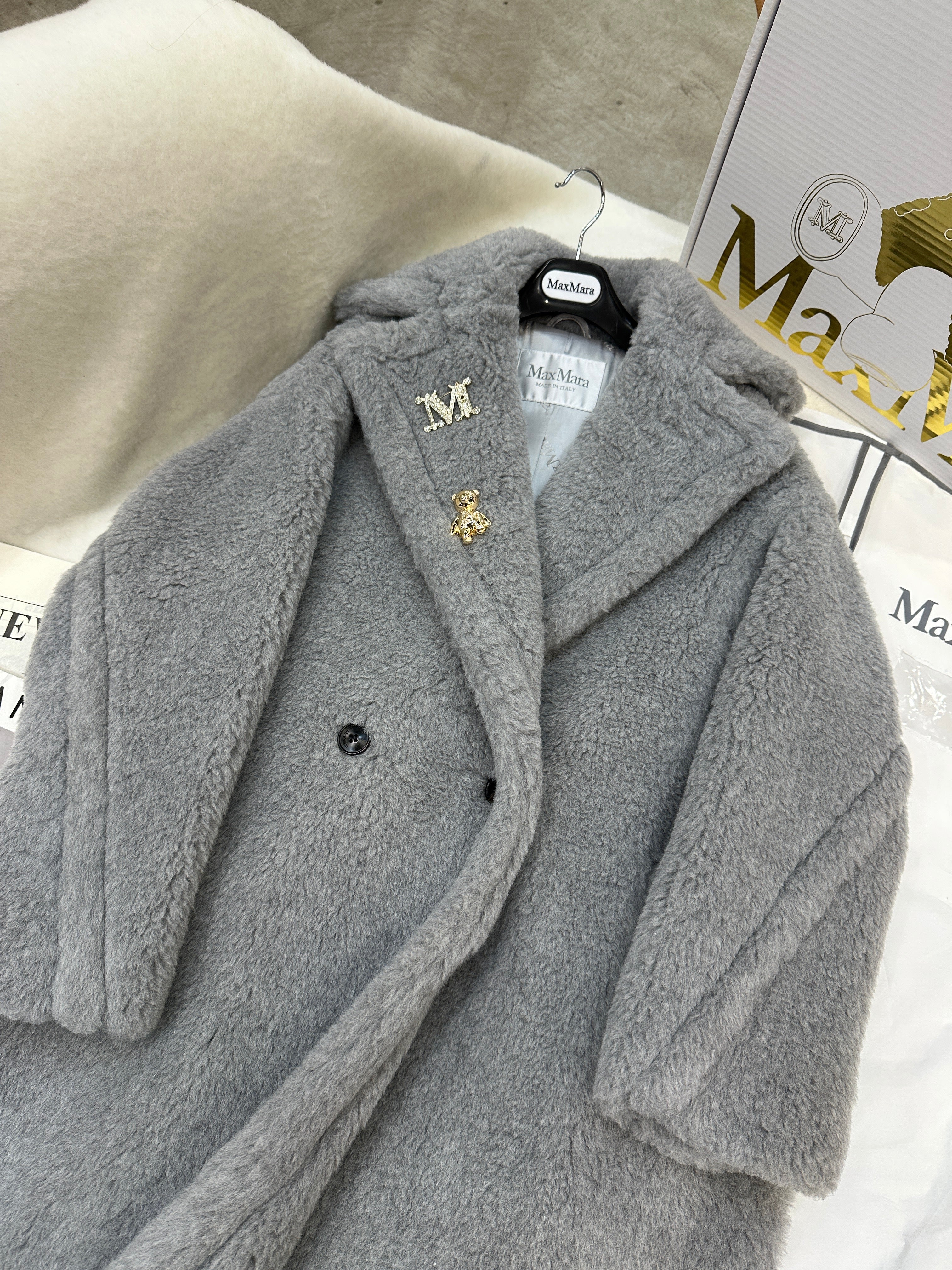 MAX MARA LONG COAT IN LIGHT GREY WOOL WITH CRYSTAL CHARM